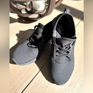 New Balance Women's FuelCore Nergize V1 Sneaker